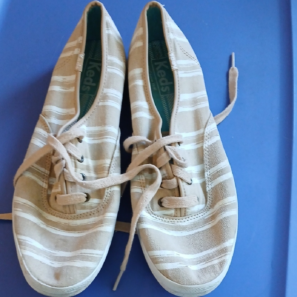 Keds Women’s Beige and White Striped Canvas Sneakers